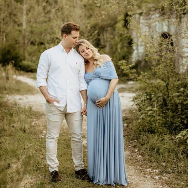 Valentine's gifts for a pregnant wife: Maternity Photoshoot Dress