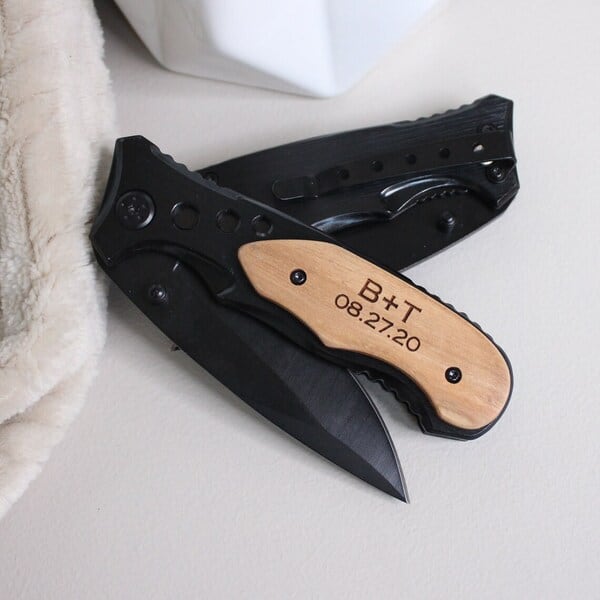 Pocket Knife: Affordable valentines gift for him 