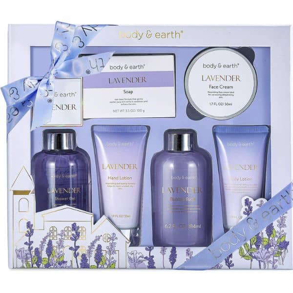 Bath and Body Gift Set: gifts for mom on mothers day from daughters