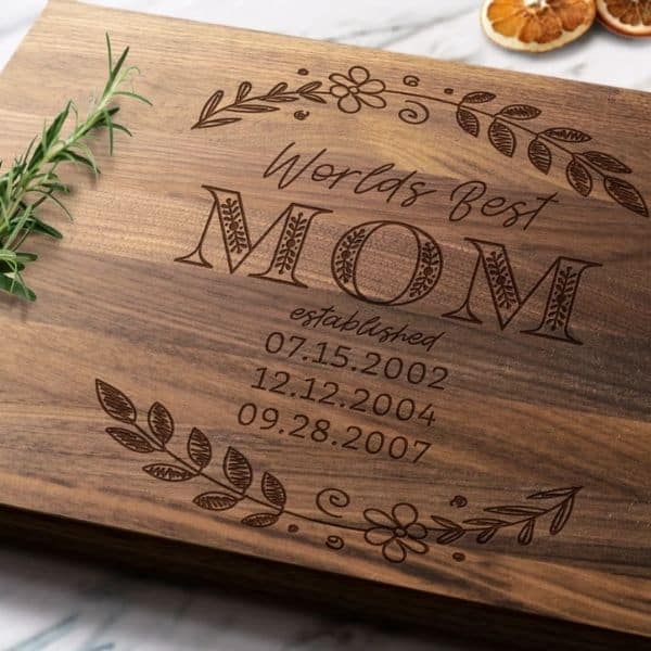 Cutting Board: unique mothers day gift ideas