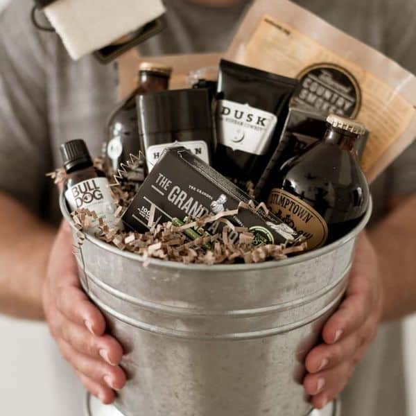 Diy fathers day gifts: easy-to-assemble diy gift basket for Father's Day