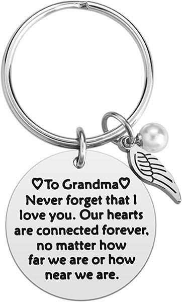 To Grandma Keychain: mothers day presents for grandma