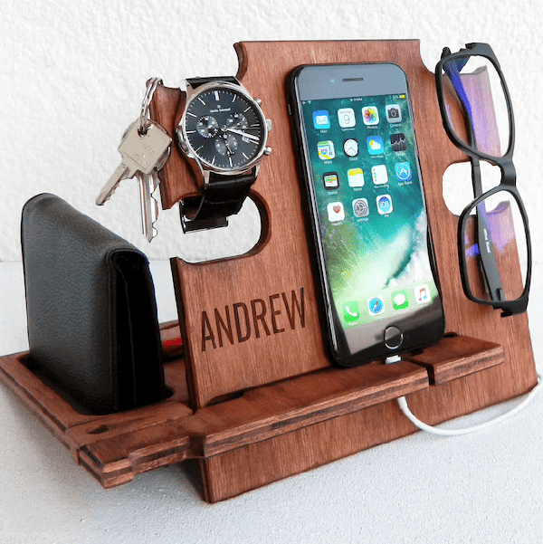 Wooden Docking Station - gifts for girlfriends dad