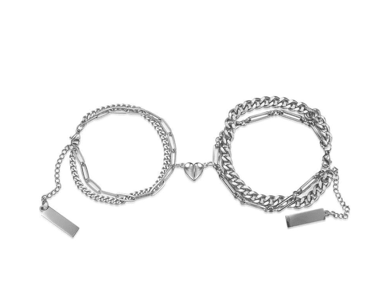 anniversary gifts for girlfriend: Magnetic Heart Couple Matching Bracelet