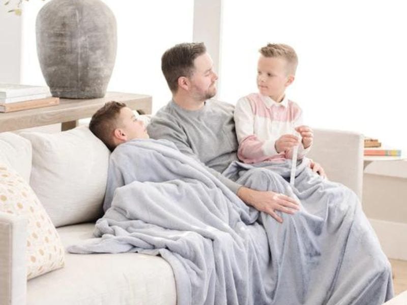 Luxury Blanket - good gifts for expecting dads